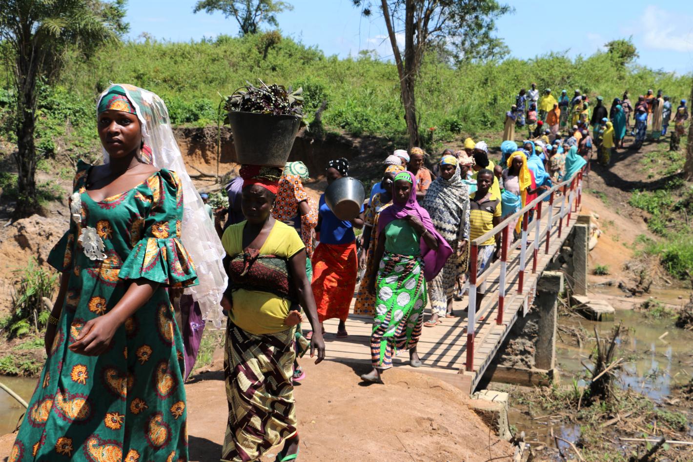 Femmes refugiees dans le Nord Cameroun